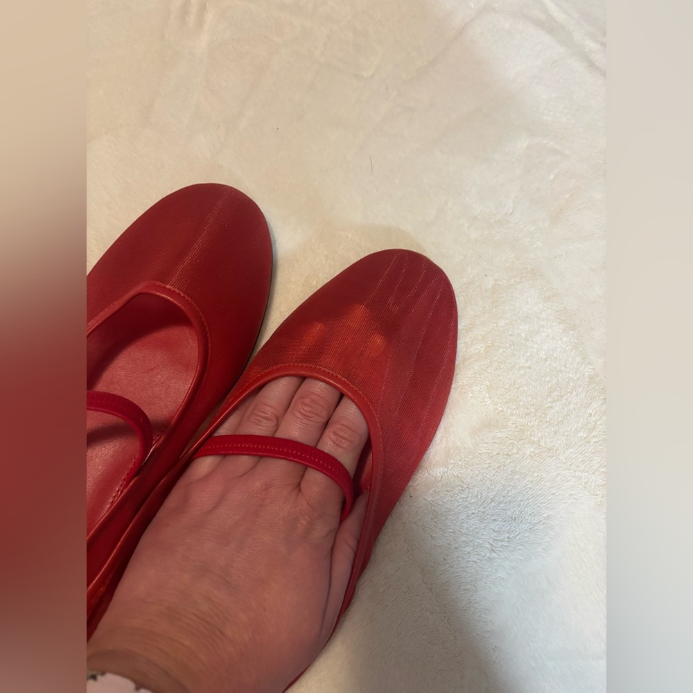 Madewell mesh flats red
Size 11 - Picture 4 of 5